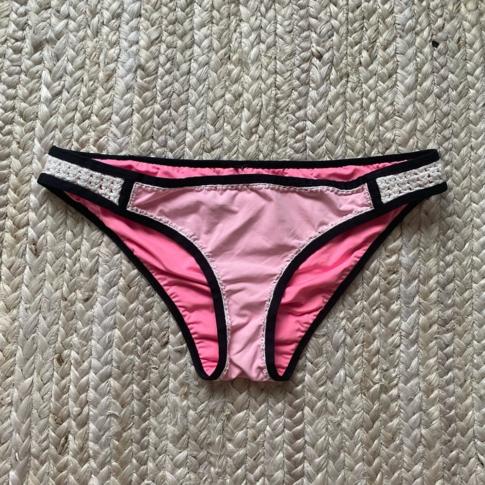 Pink crochet bikini bottoms purchased in Italy no tags or size tags but size m